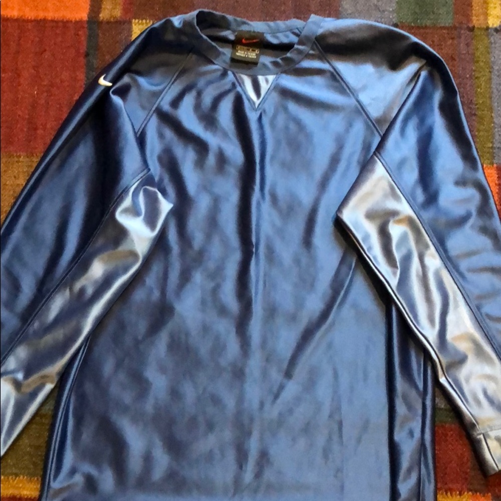 Boys Nike blue top